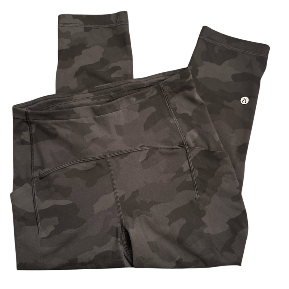 lululemon black and gray Camo cropped Leggings - like new - Picture 1 of 3